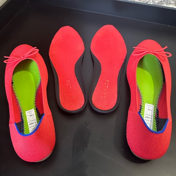 RARE ROTHYS Glamour Red Bow Ballet Flats In Box Womens Size 8-8.5 Rothy’s Shoes - Picture 2 of 16